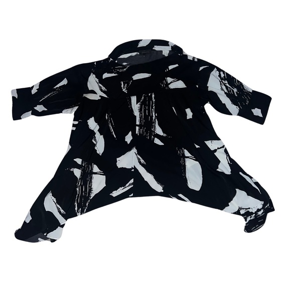 Gracia Blouse Black and White - Picture 2 of 4